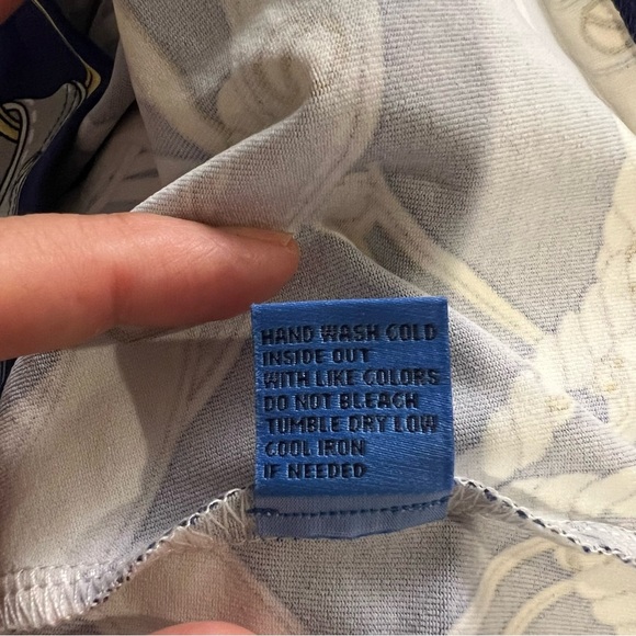 J. McLaughlin Blue and Gold Nautical Print Catalina cloth top size small - Picture 9 of 9